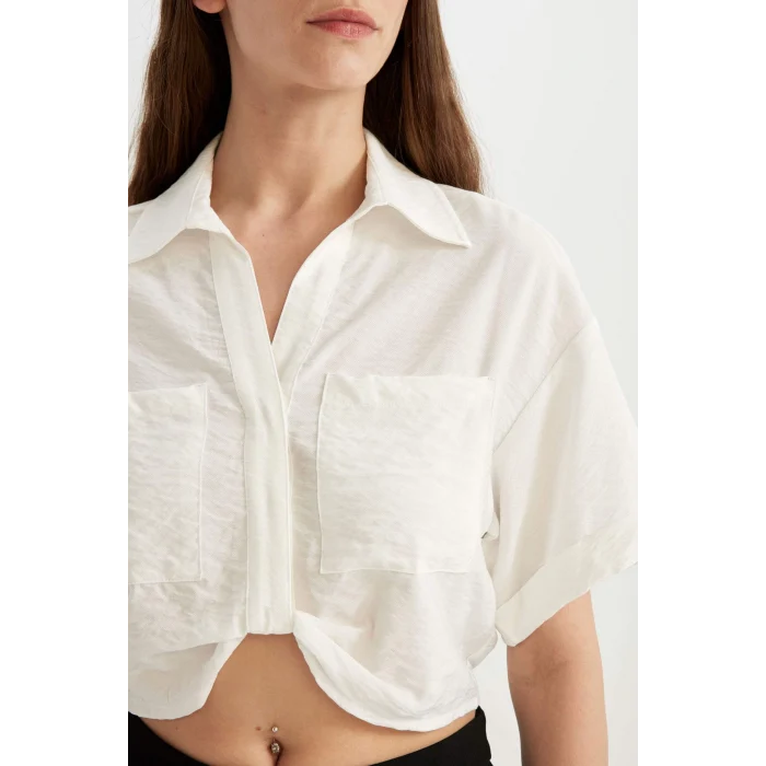 Defacto C7799 Ekru Crop Gömlek Yaka Twill Kısa Kollu Bluz