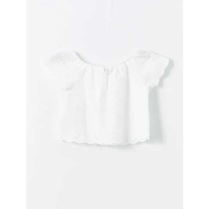 LCW Kids BEYAZ Bisiklet Yaka Kendinden Desenli Kısa Kollu Kız Çocuk Bluz