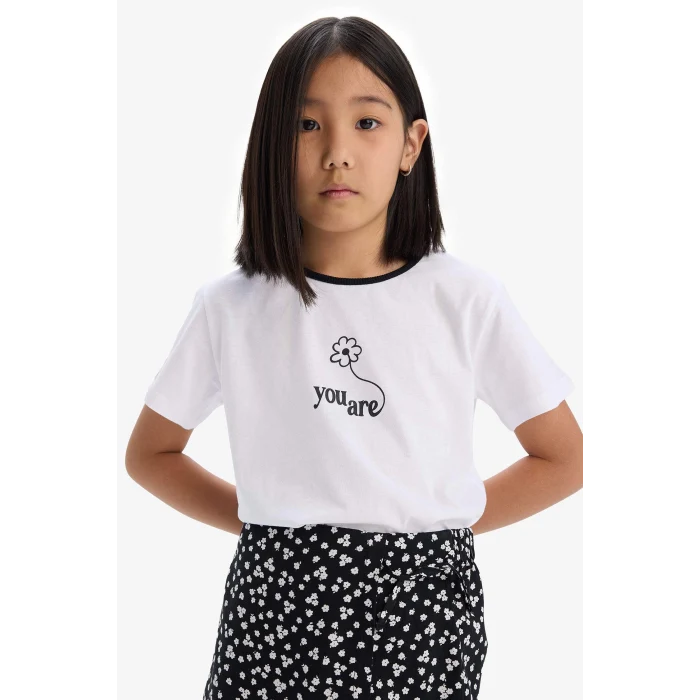 Defacto E1258 Beyaz Kız Çocuk 2li Takım Kısa Kollu Tişört Desenli Esnek Belli Şort Etek