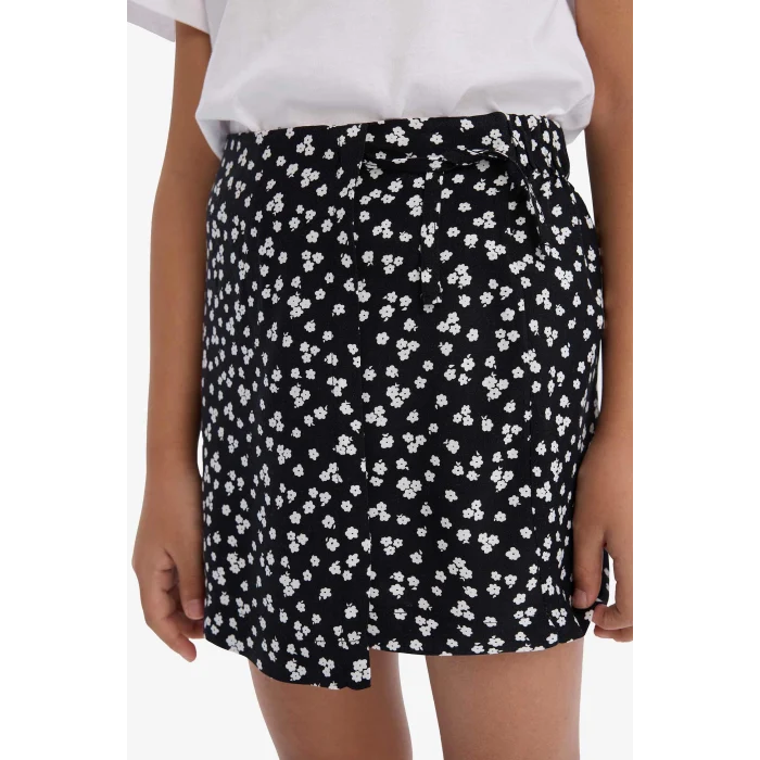 Defacto E1258 Beyaz Kız Çocuk 2li Takım Kısa Kollu Tişört Desenli Esnek Belli Şort Etek