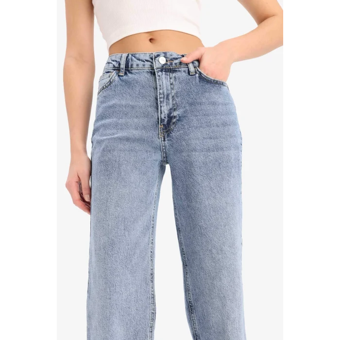 Defacto D8155 Mavi Comfort Straight Yüksek Bel Bilek Boy Jean Yıkamalı Pantolon
