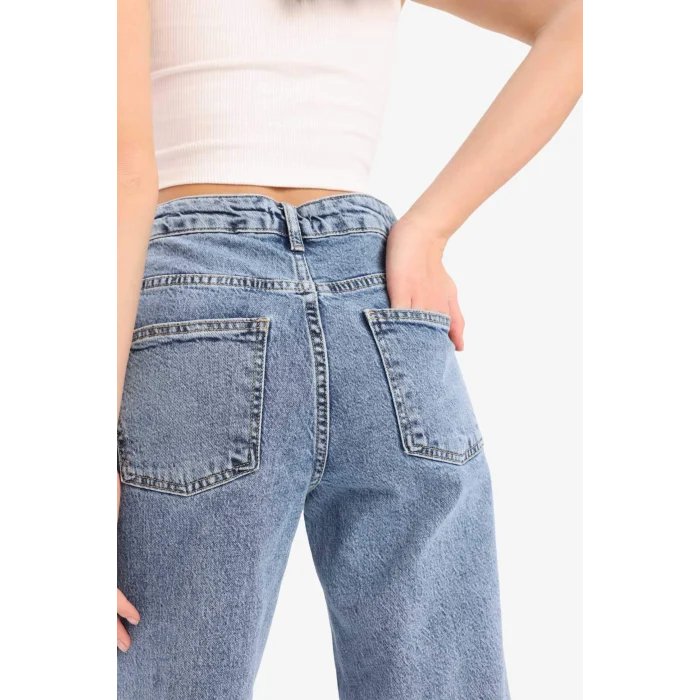 Defacto D8155 Mavi Comfort Straight Yüksek Bel Bilek Boy Jean Yıkamalı Pantolon