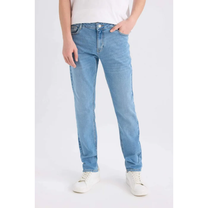 Defacto D8583 Mavi Pedro Slim Fit Dar Kalıp Normal Bel Dar Paça Jean Pantolon