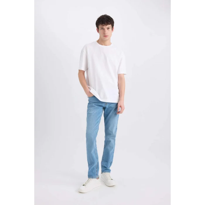 Defacto D8583 Mavi Pedro Slim Fit Dar Kalıp Normal Bel Dar Paça Jean Pantolon