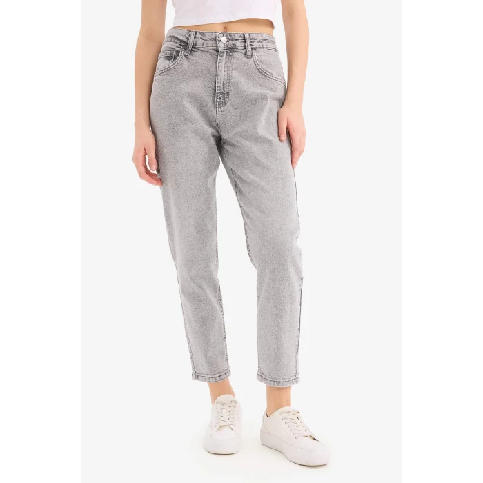 Defacto D7947 Gri Lina Comfort Mom Normal Bel Düz Paça Jean Kar Yıkamalı Pantolon