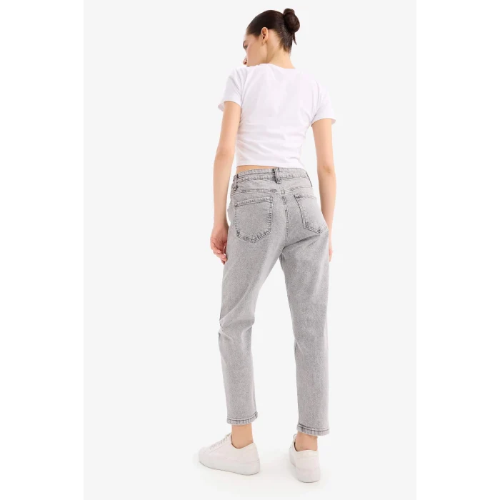 Defacto D7947 Gri Lina Comfort Mom Normal Bel Düz Paça Jean Kar Yıkamalı Pantolon