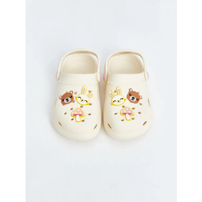 LCW STEPS EKRU Baskılı Kız Çocuk Plaj Sandaleti