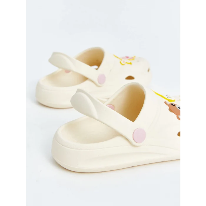 LCW STEPS EKRU Baskılı Kız Çocuk Plaj Sandaleti