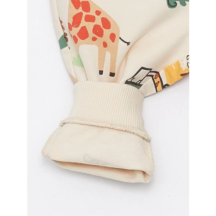 LCW baby EKRU Bisiklet Yaka Uzun Kollu Baskılı Erkek Bebek Sweatshirt ve Eşofman Altı 2li Takım