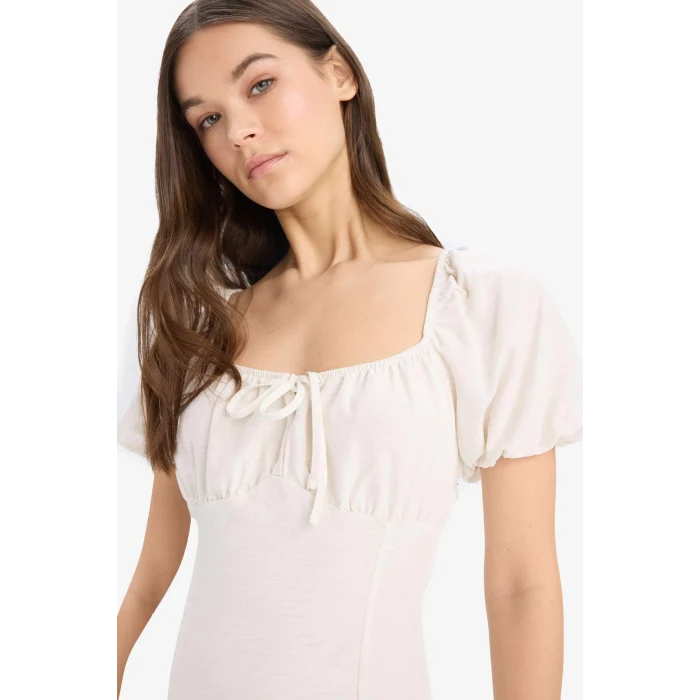 Defacto F0534 Ekru A Kesim V Yaka Keten Karışımlı Yırtmaçlı Kısa Kollu Midi Elbise