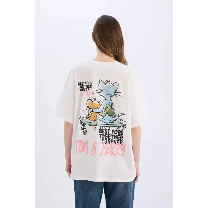 Defacto D9130 Beyaz Coool Tom & Jerry Oversize Geniş Kalıp Bisiklet Yaka Sırt Baskılı Kısa Kollu Tişört