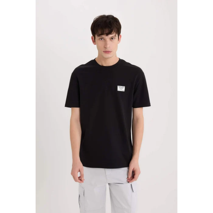 Defacto D5516 Siyah Regular Fit Bisiklet Yaka Baskılı Kısa Kollu Ağır Kumaş Tişört