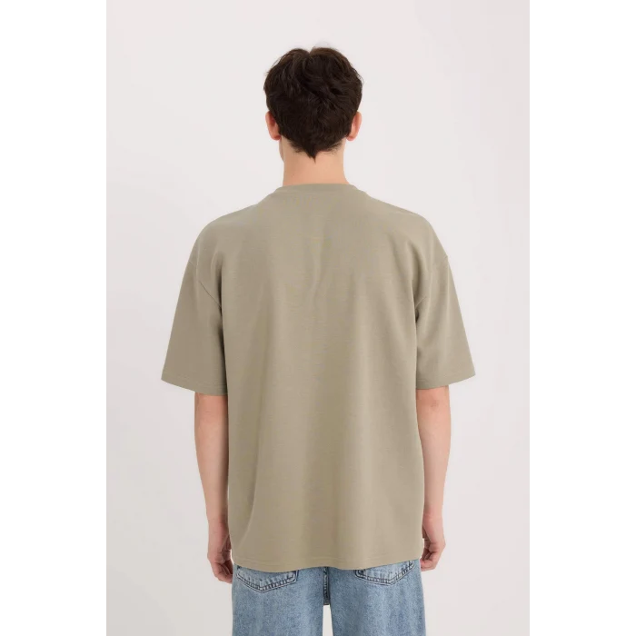 Defacto X3926 Haki Oversize Geniş Kalıp Bisiklet Yaka Kısa Kollu Ağır Kumaş Tişört