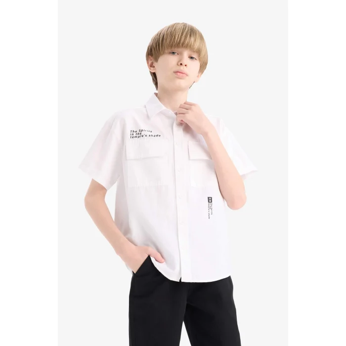 Defacto E5034 Beyaz Erkek Çocuk Oversize Geniş Kalıp Polo Yaka Baskılı Poplin Kısa Kollu Gömlek