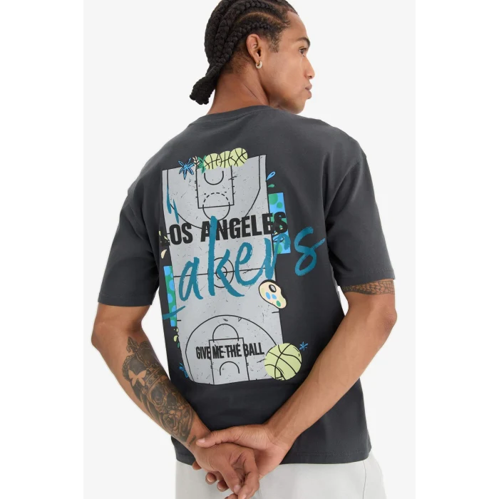 Defacto E0133 Antrasit DeFactoFit NBA Los Angeles Lakers Boxy Fit Bisiklet Yaka Sırt Baskılı Kısa Kollu Tişört