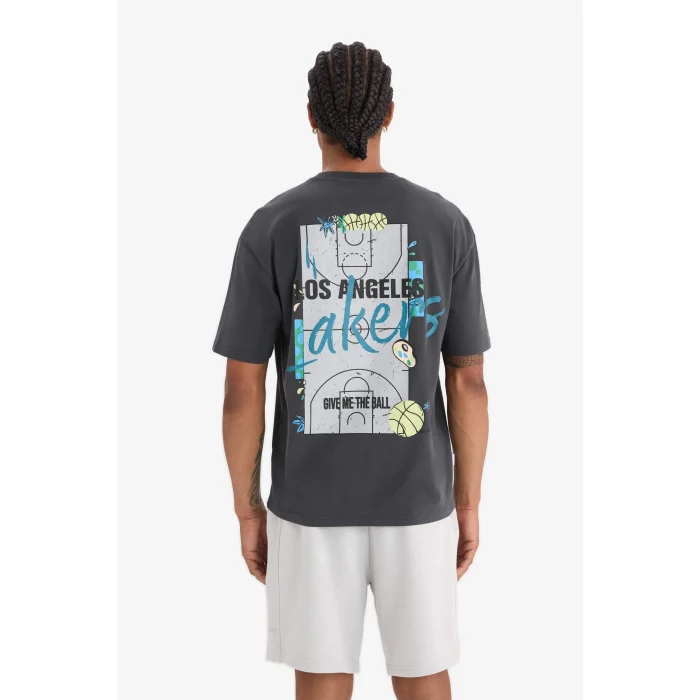 Defacto E0133 Antrasit DeFactoFit NBA Los Angeles Lakers Boxy Fit Bisiklet Yaka Sırt Baskılı Kısa Kollu Tişört