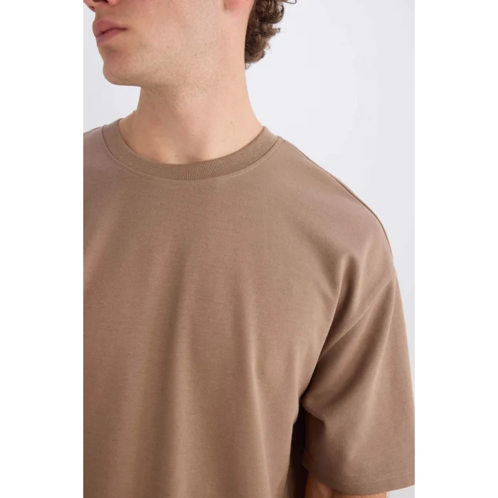 Defacto X3926 Kahve Oversize Geniş Kalıp Bisiklet Yaka Kısa Kollu Ağır Kumaş Tişört