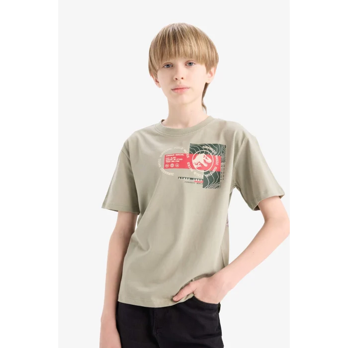 Defacto E3119 Yeşil Erkek Çocuk Jurassic World Bisiklet Yaka Sırt Baskılı Kısa Kollu Tişört