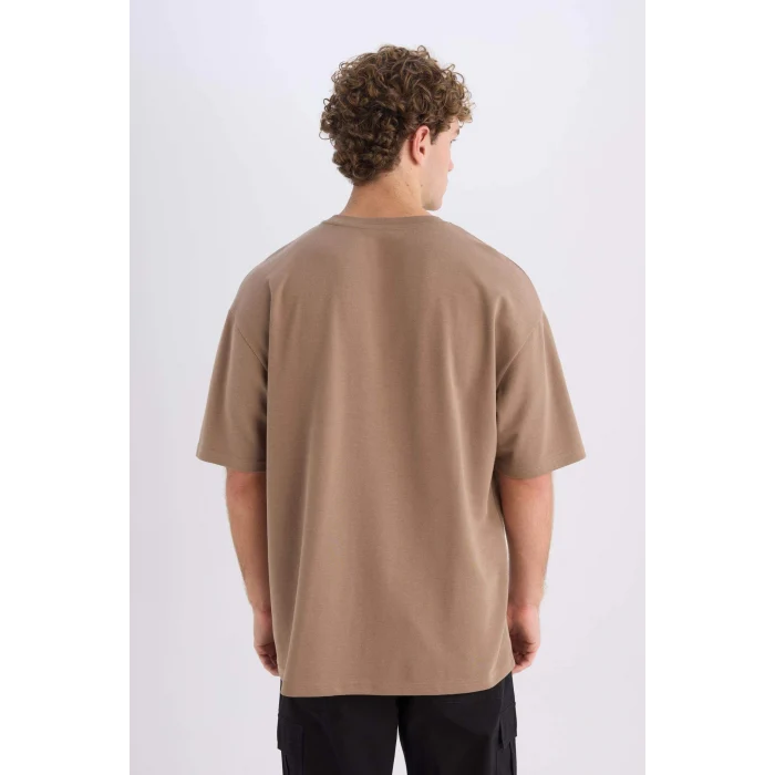 Defacto X3926 Kahve Oversize Geniş Kalıp Bisiklet Yaka Kısa Kollu Ağır Kumaş Tişört