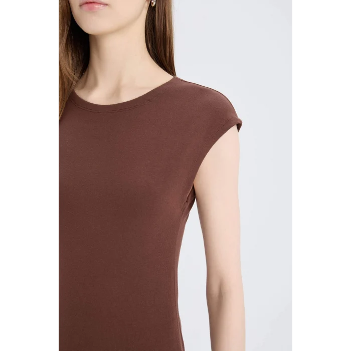 Defacto D5220 Kahve Bodycon Vücudu Saran Bisiklet Yaka Ribana Kısa Kollu Midi Elbise