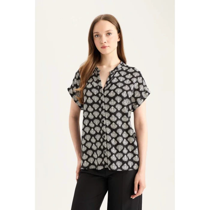 Defacto I6173 Siyah Regular Fit Apaş Yaka Desenli Kısa Kollu Gömlek