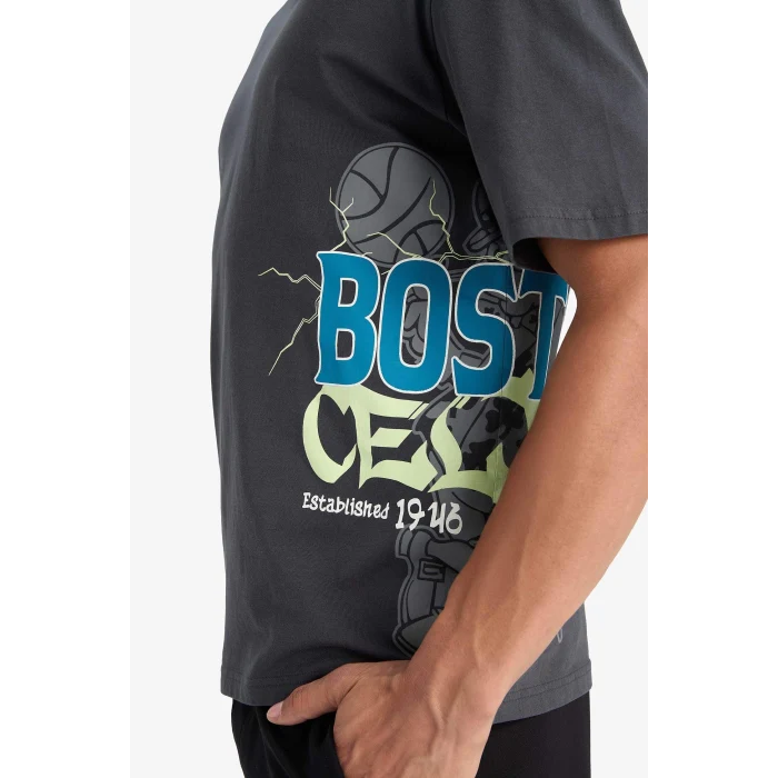 Defacto E0130 Antrasit DeFactoFit NBA Boston Celtics Oversize Geniş Kalıp Bisiklet Yaka Kısa Kollu Tişört