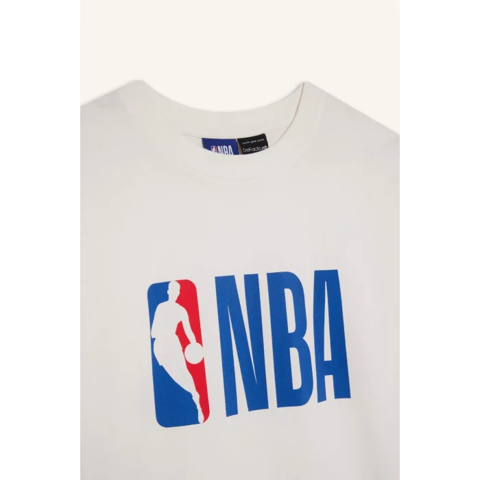 Defacto T5506 Beyaz DeFactoFit NBA Wordmark Oversize Geniş Kalıp Bisiklet Yaka Baskılı Kısa Kollu Tişört