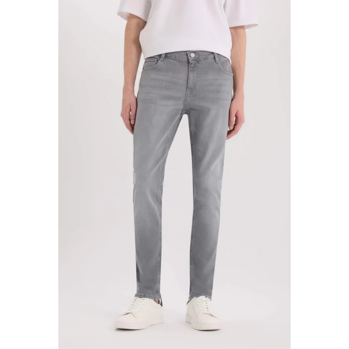 Defacto D9782 Gri Pedro Slim Fit Dar Kalıp Normal Bel Dar Paça Jean Pantolon