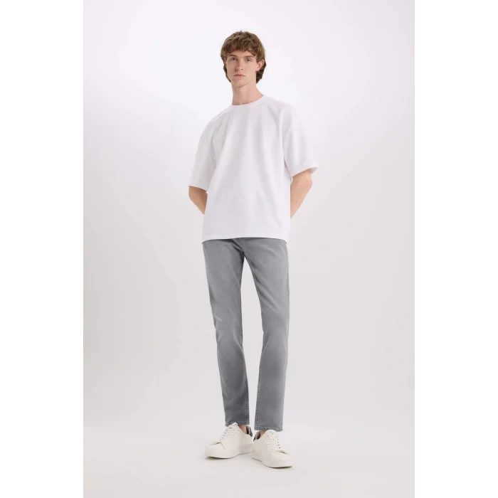 Defacto D9782 Gri Pedro Slim Fit Dar Kalıp Normal Bel Dar Paça Jean Pantolon