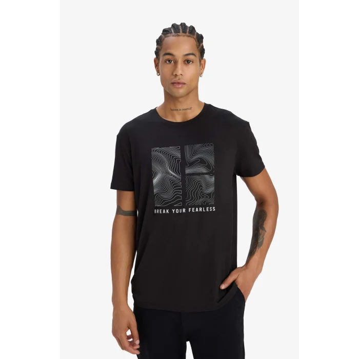 Defacto D7812 Siyah DeFactoFit Esnek Kumaş Standart Fit Bisiklet Yaka Baskılı Sporcu Kısa Kollu Tişört