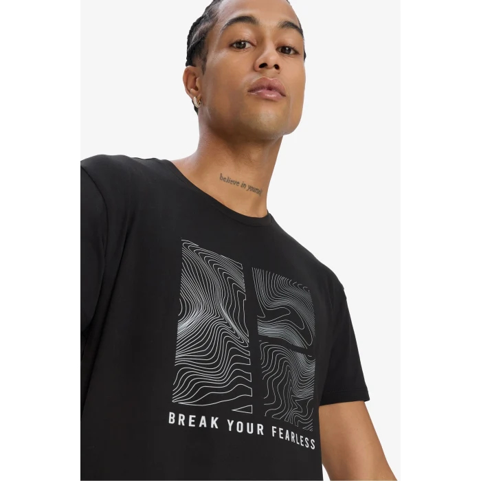 Defacto D7812 Siyah DeFactoFit Esnek Kumaş Standart Fit Bisiklet Yaka Baskılı Sporcu Kısa Kollu Tişört