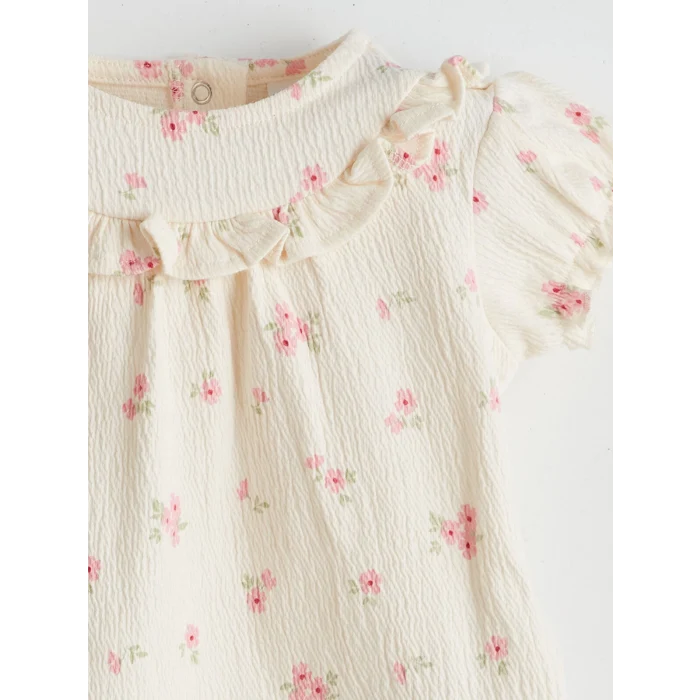 LCW baby Ekru Fırfırlı Çiçekli Kız Bebek Bluz ve Pantolon 2li