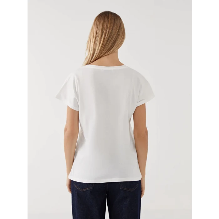 LCWAIKIKI Classic Ekru Bisiklet Yaka Nakışlı Kadın Tişört