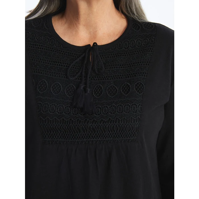 LCW Grace Siyah Bağlamalı Yaka Nakışlı Kadın Bluz