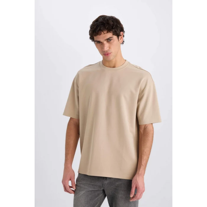 Defacto X3926 Bej Oversize Geniş Kalıp Ütü Gerektirmeyen Bisiklet Yaka Kısa Kollu Basic Düz Ağır Kumaş Tişört