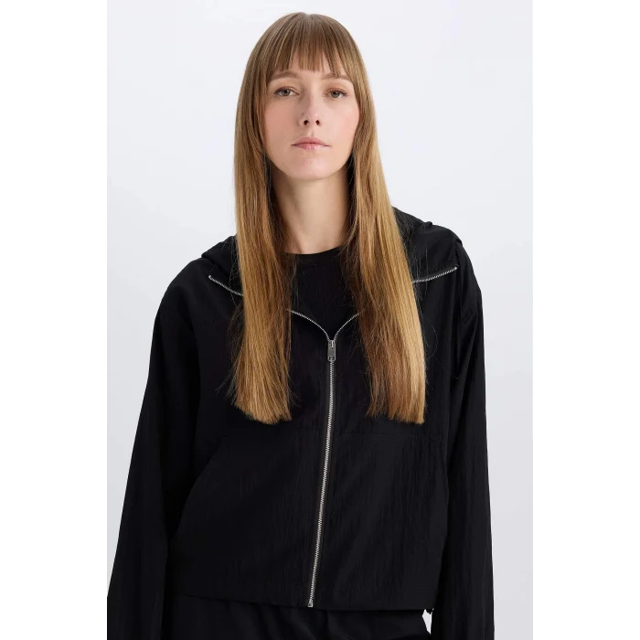 Defacto E2641 Siyah Su Geçirmez Regular Fit Cepli Fermuarlı Kapüşonlu Yağmurluk