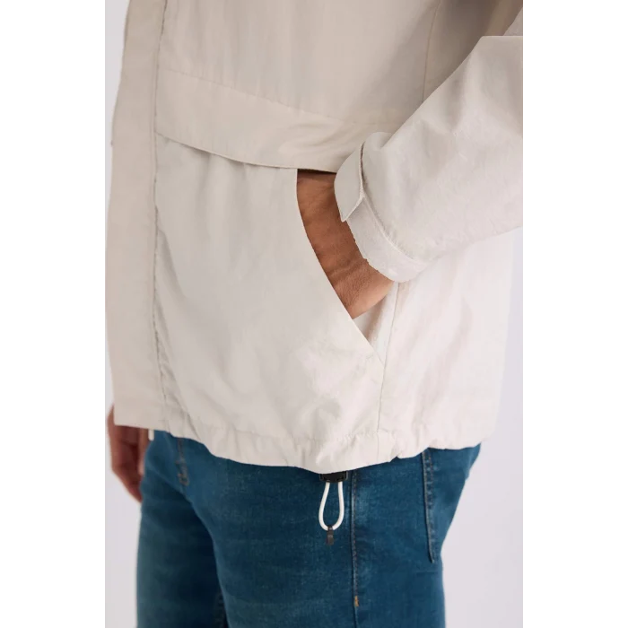 Defacto D6305 Bej Regular Fit Kapüşonlu Fermuarlı Cepli Mevsimlik Baharlık Yağmurluk