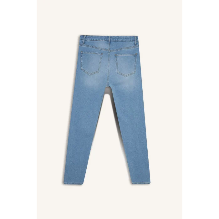 Defacto D7946 Mavi Lina Comfort Mom Normal Bel Düz Paça Jean Kar Yıkamalı Pantolon