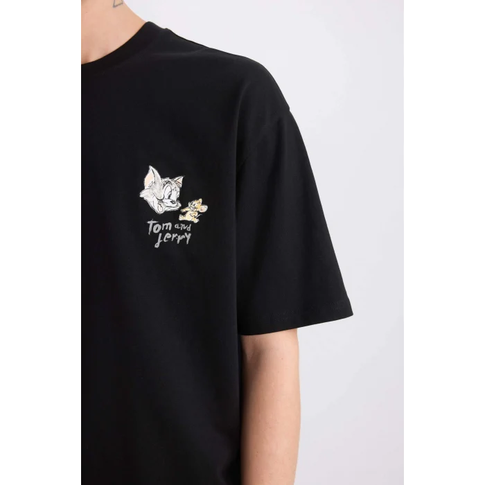Defacto C1527 Siyah %100 Pamuk Tom & Jerry Oversize Geniş Kalıp Bisiklet Yaka Sırt Baskılı Kısa Kollu Tişört