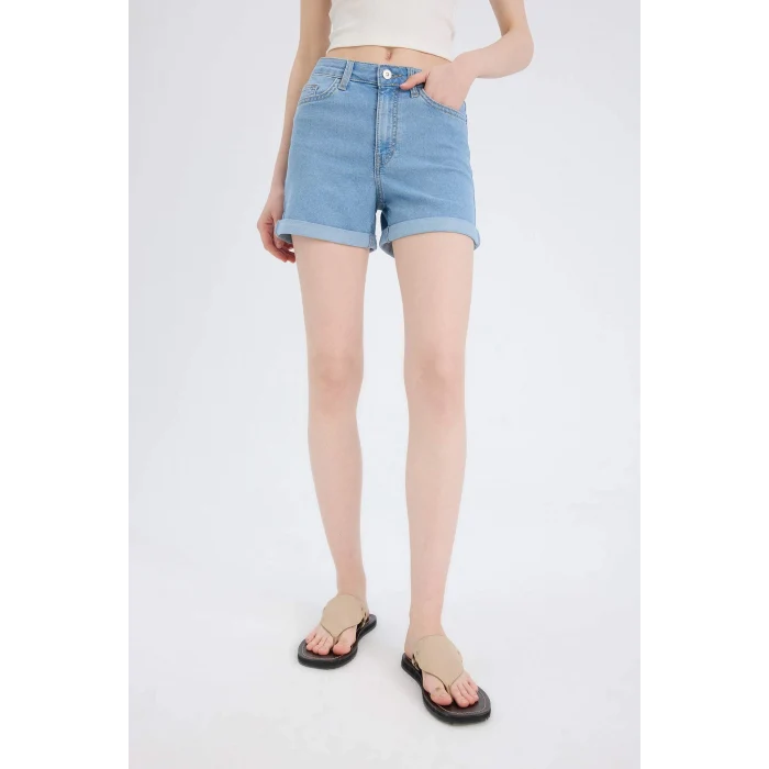 Defacto A1959 Mavi Normal Bel Katlamalı Paça Jean Şort