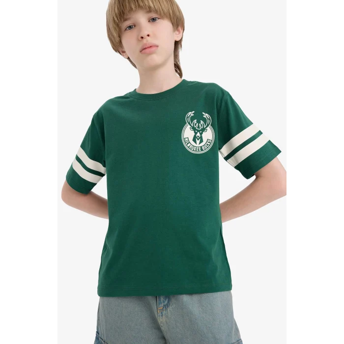 Defacto E4842 Yeşil Erkek Çocuk NBA Milwaukee Bucks Bisiklet Yaka Kısa Kollu Tişört