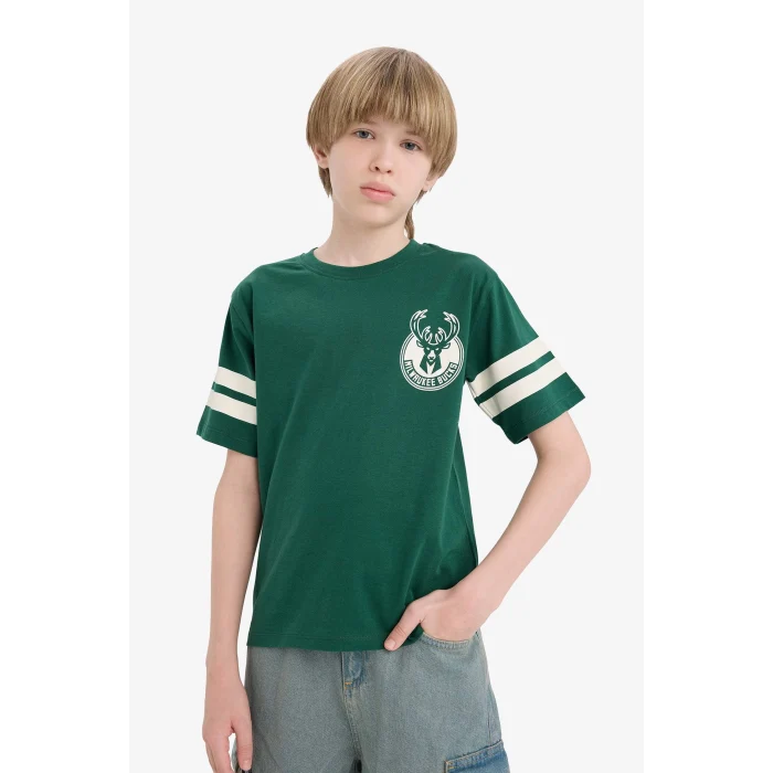 Defacto E4842 Yeşil Erkek Çocuk NBA Milwaukee Bucks Bisiklet Yaka Kısa Kollu Tişört