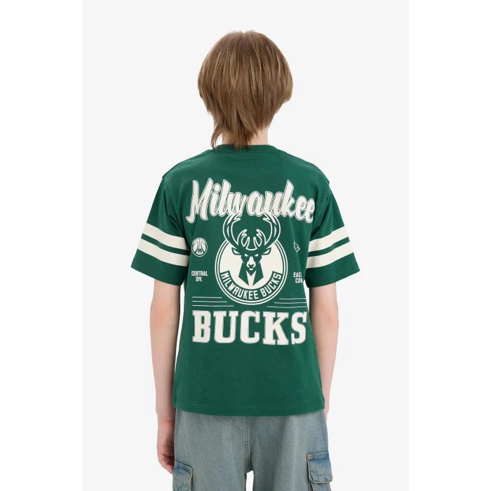Defacto E4842 Yeşil Erkek Çocuk NBA Milwaukee Bucks Bisiklet Yaka Kısa Kollu Tişört