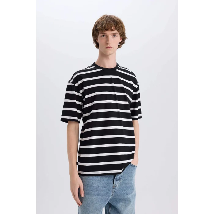 Defacto E1160 Siyah %100 Pamuk Boxy Fit Bisiklet Yaka Çizgili Kısa Kollu Tişört