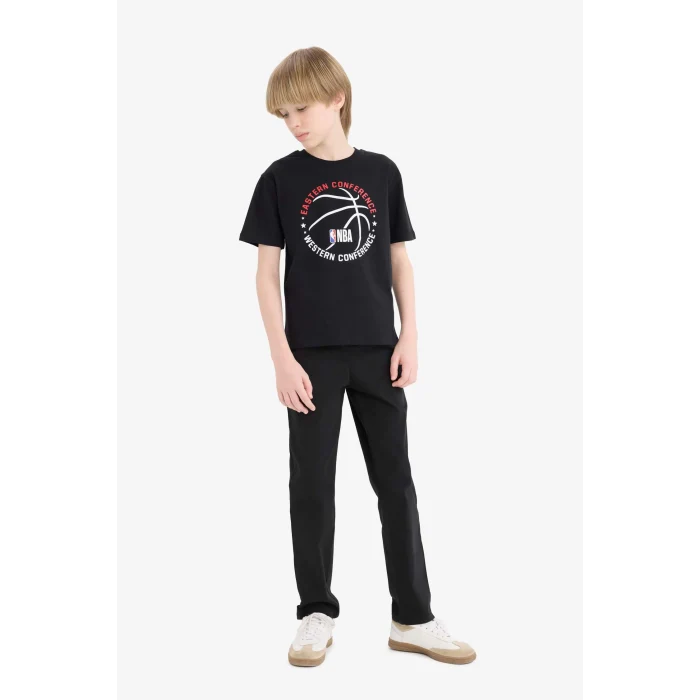 Defacto E4835 Siyah Erkek Çocuk NBA Wordmark Bisiklet Yaka Kısa Kollu Tişört