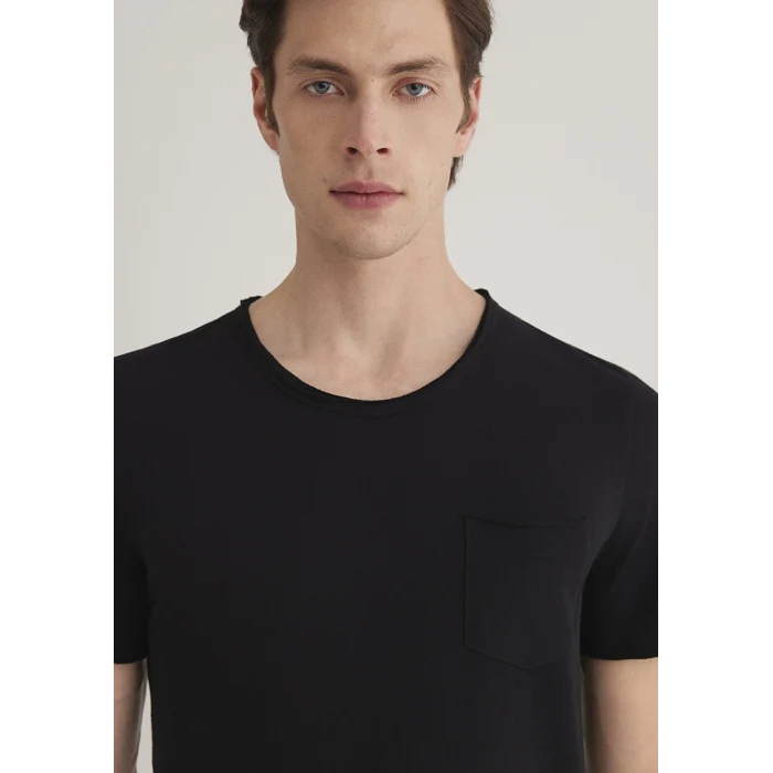 Mavi 062772-26341 Dikişli Cep Detaylı Siyah Tişört