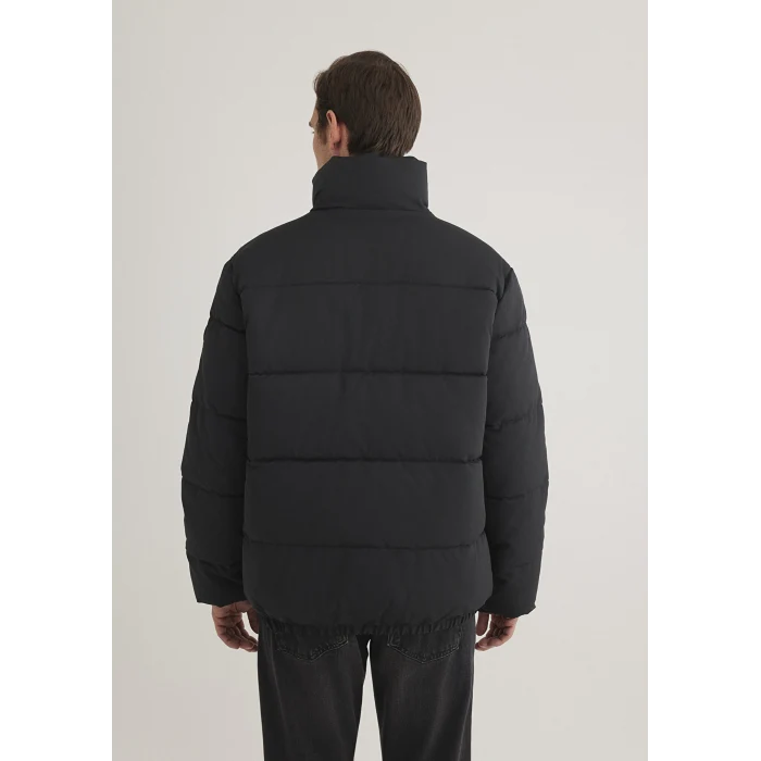 Mavi 0110474-900 Dik Yaka Siyah Mont