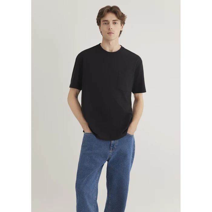 Mavi 066248-900 Cep Detaylı Siyah Tişört