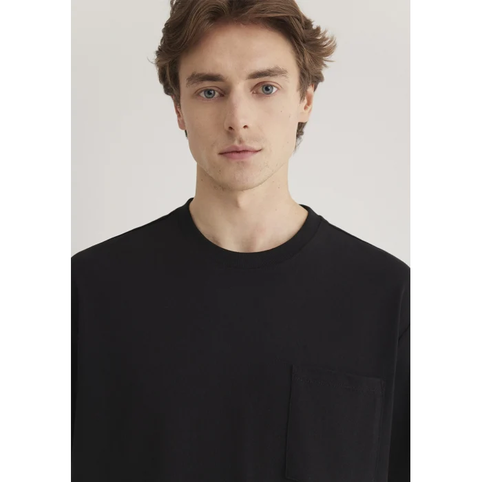 Mavi 066248-900 Cep Detaylı Siyah Tişört