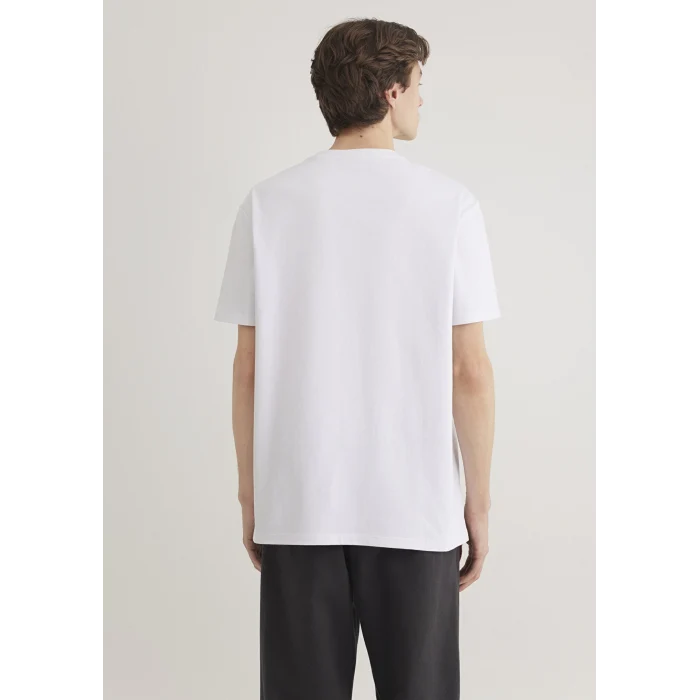 Mavi 066248-620 Cep Detaylı Beyaz Basic Tişört